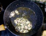 Foto langkah ke 2 dari resep Nasi Goreng Bawang ala Tin.