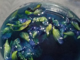 Nasi gurih biru magic com (bunga telang)