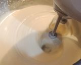 Foto langkah ke 3 dari resep Bolu Kukus Tiramisu with Cream Cheese.
