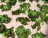 Foto del paso 2 de la receta: Chips de kale