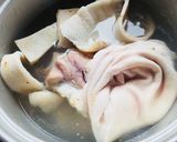 Hình bước làm 1 của món Thịt luộc chấm tương