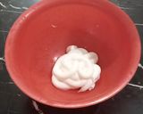 A picture of step 1 of Lettuce Chilli Dip.