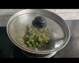 आलू भेंडी (aloo bhindi recipe in marathi) रेसिपी स्टेप 5 फोटो 