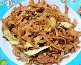 Foto langkah ke 4 dari resep Mie Bayam Goreng ala Didi.