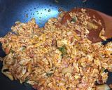 รูปขั้นตอนการทำที่ 7 ของ ข้าวผัดกิมจิ ไข่ชีสสส~~