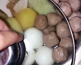 Foto langkah ke 3 dari resep Siomay KW (pakai baso siap pakai).