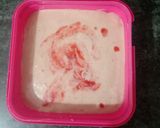 A picture of step 4 of Strawberry ice cream.
