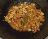 Foto langkah ke 6 dari resep Sambal goreng kentang putih telur.