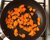Foto del paso 2 de la receta: Pasta Napolitana 🍝 de almendras con atún con solo 6 ingredientes 🤯 en 30 minutos