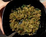 Foto del passaggio 2 della ricetta Funghi gratinati ripieni di scamorza