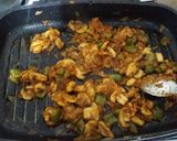 عکس مرحله 2 از دستور خوراک قارچ و سیب زمینی لذیذ