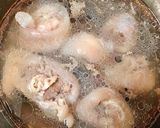 Hình bước làm 2 của món Canh Giò Heo Nấu Bông Cải Xanh