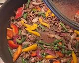 Foto langkah ke 8 dari resep Pad Kra Pao (Thai Beef Basil) #73.