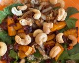 Foto del paso 6 de la receta: Ensalada de quinoa con arándanos secos, calabaza asada y cebolla caramelizada