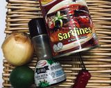 Gambar langkah 1 resipi Sardin Goreng.