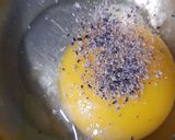 A picture of step 3 of Egg Chowmein.