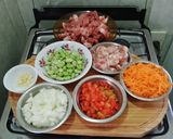 Foto del paso 1 de la receta: Guiso de arroz con habas y choclo