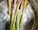 Hình bước làm 1 của món Chả thịt cuộn sả