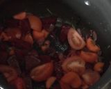 A picture of step 2 of Beetroot and oats soup.