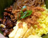 Foto langkah ke 9 dari resep Nasi Kuning Pincuk.
