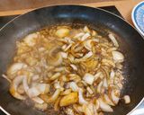 Foto del paso 3 de la receta: Solomillo cerdo en salsa strogonoff