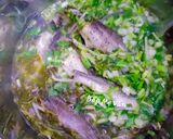 Hình bước làm 4 của món Canh chua cá chốt nấu lá me đất