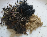 Foto del paso 1 de la receta: Té oolong con hijiki☕🌿