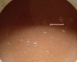 Foto langkah ke 6 dari resep Bolu Sarang Semut/Caramel Cake, 4 telur.