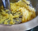 मूंगदाल बर्फी (Moongdal Barfi recipe in Hindi) रेसिपी चरण 2 फोटो