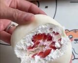 A picture of step 5 of Strawberry Mochi.