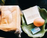 Hình bước làm 1 của món Sandwich kẹp phô mai áp chảo