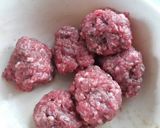 A picture of step 1 of Meatballs with Rice and Green Plantain.