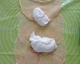 Foto langkah ke 7 dari resep Cheese Crepe Roll.