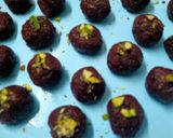 A picture of step 4 of Beetroot Ladoo.