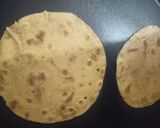A picture of step 3 of Manchurian masala mini khakhra.