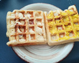 Foto del paso 3 de la receta: Waffles salados con jamón y queso