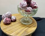 બીટ ના લાડુ (Beetroot Ladoo Recipe In Gujarati) રેસીપી સ્ટેપ3ફોટો