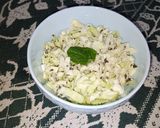 A picture of step 3 of Cabbage and mint salad.