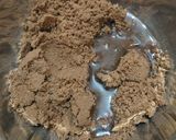 A picture of step 1 of Biscuit halwa.