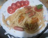 A picture of step 5 of Spaghetti sausage.