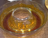 Foto del paso 2 de la receta: Puding de pan de torrijas aderezado con limón y canela