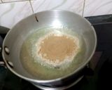 सिंघाड़े के आटे का पूआ ।(फलाहारी) रेसिपी चरण 3 फोटो