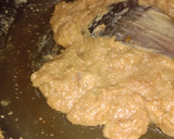 A picture of step 2 of Dates banana halwa.