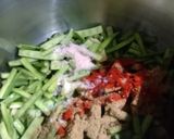 A picture of step 4 of Gawar potato sabji.