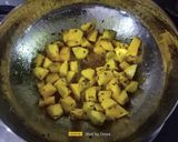 A picture of step 3 of Raw Mango Curry.