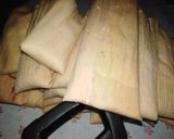 Foto del paso 12 de la receta: Tamales: Rojo, Rajas y Queso