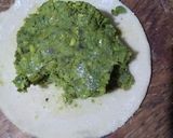 तुरीच्या ओल्या हिरव्या दाण्यांची कणकेच्या कचोरी (turiche herve dananchi kachori recipe in marathi) रेसिपी स्टेप 6 फोटो 