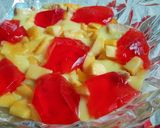 A picture of step 8 of Fruit Triffle.