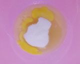 A picture of step 1 of Mini Vanilla Cake.
