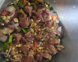 Foto del paso 3 de la receta: Arroz con maíz y lomo de cerdo ahumado